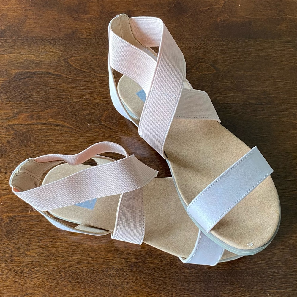 Sandles